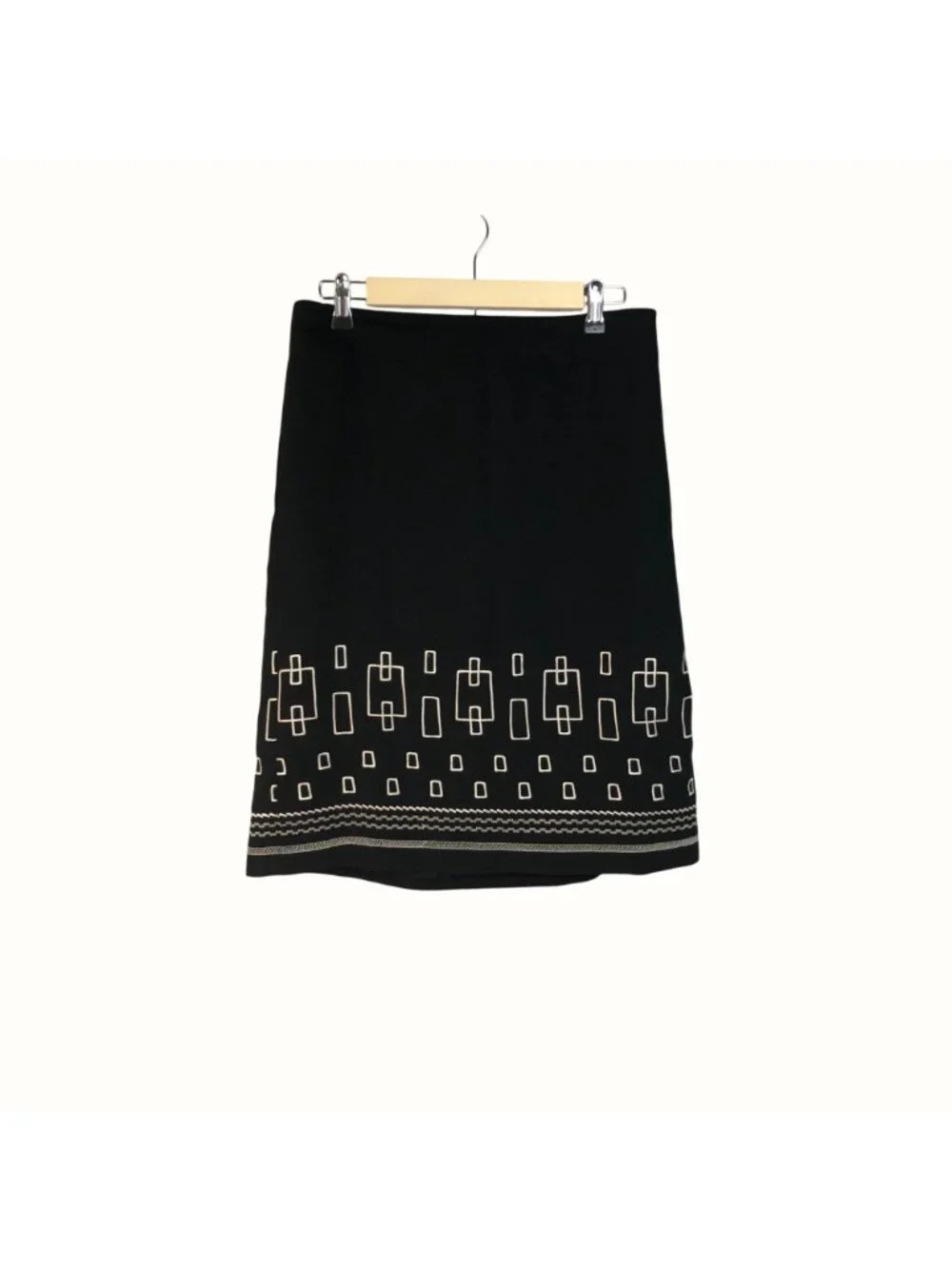 Ann Taylor Loft Black Embroidered Skirt White Geometric Texture Hem Size 8
